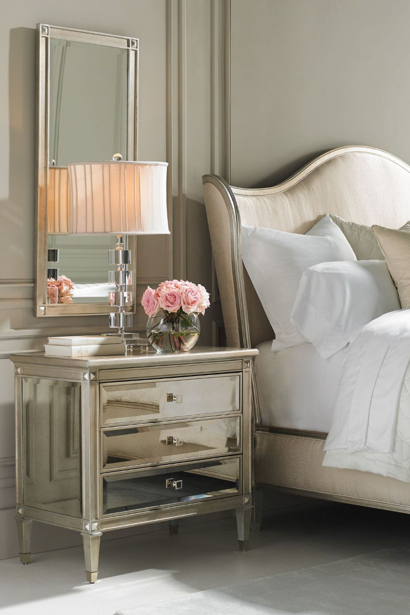 Mesita de Noche de Madera de Pino Plateado | Caracole Beauty | Oroa.es