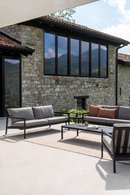 Mesa Auxiliar de Exterior de Teca Natural Negra | Ethnicraft Jack | Oroa.es