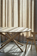 Mesa de Comedor Redonda de Roble | Ethnicraft Mikado | Oroa.es