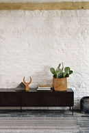 Mueble de TV de Teca Oscura | Ethnicraft Grooves | Oroa.es